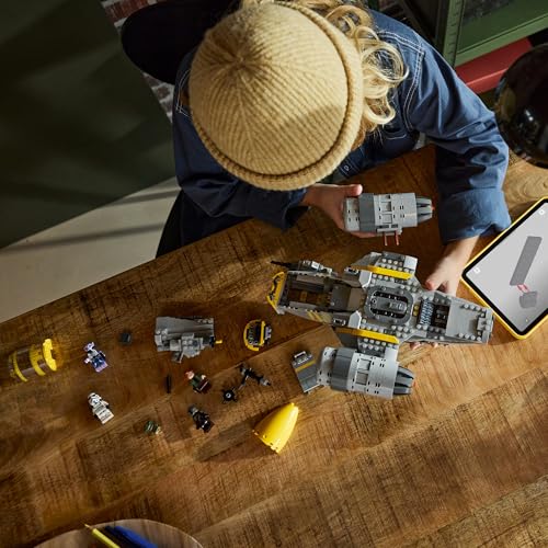 LEGO® Star Wars™ The Mandalorian and Grogu The Razor Crest 75447