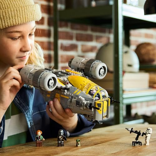 LEGO® Star Wars™ The Mandalorian and Grogu The Razor Crest 75447