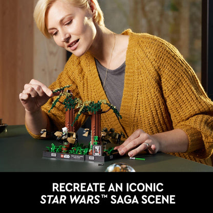 LEGO® Star Wars™ Endor Speeder Chase Diorama 75353