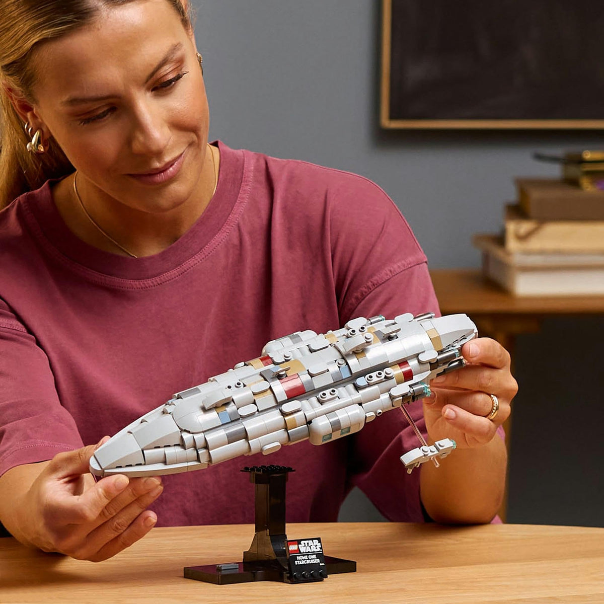 LEGO® Star Wars™ Home One Starcruiser 75405