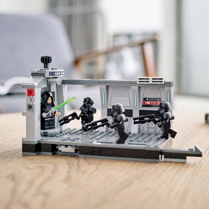 LEGO® Star Wars™ Dark Trooper Attack 75324