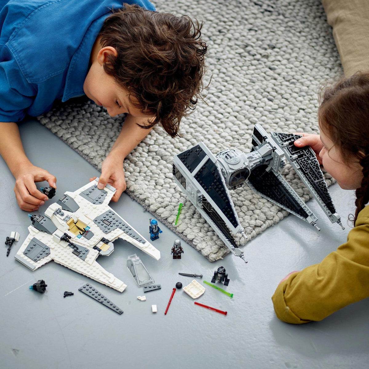 LEGO® Star Wars™ Mandalorian Fang Fighter vs. TIE Interceptor 75348
