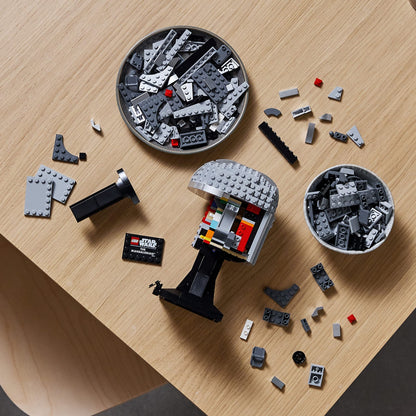 LEGO® Star Wars™ The Mandalorian Helmet 75328