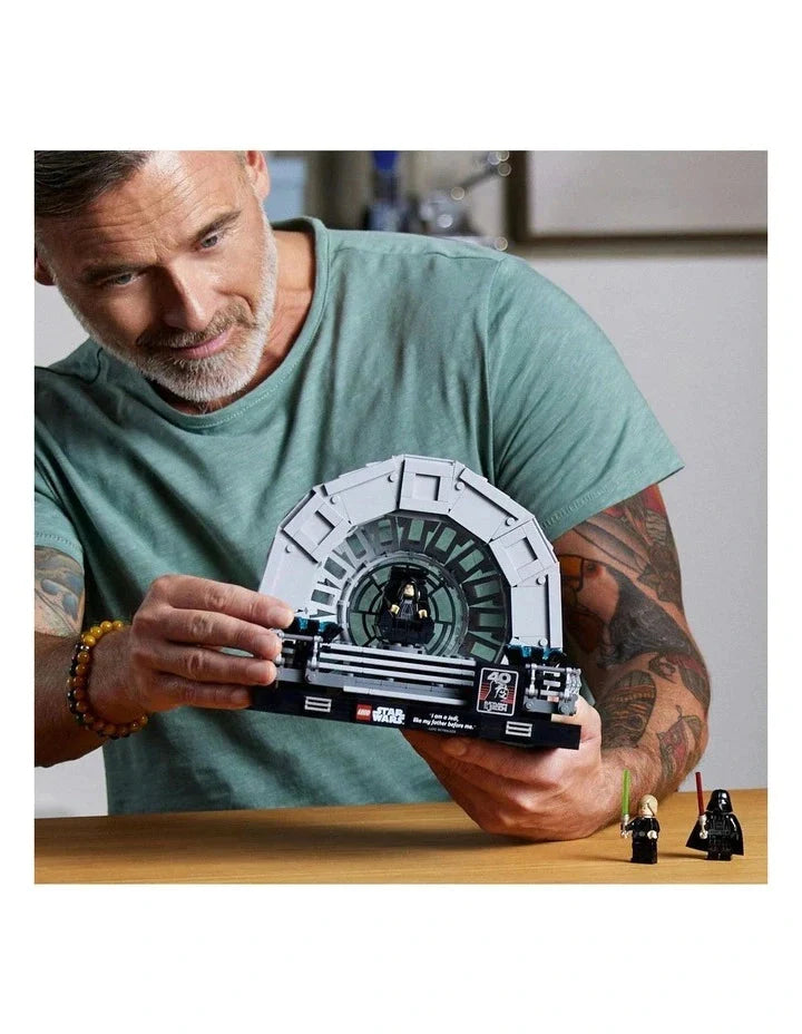 LEGO® Star Wars™ Emperor’s Throne Room Diorama 75352