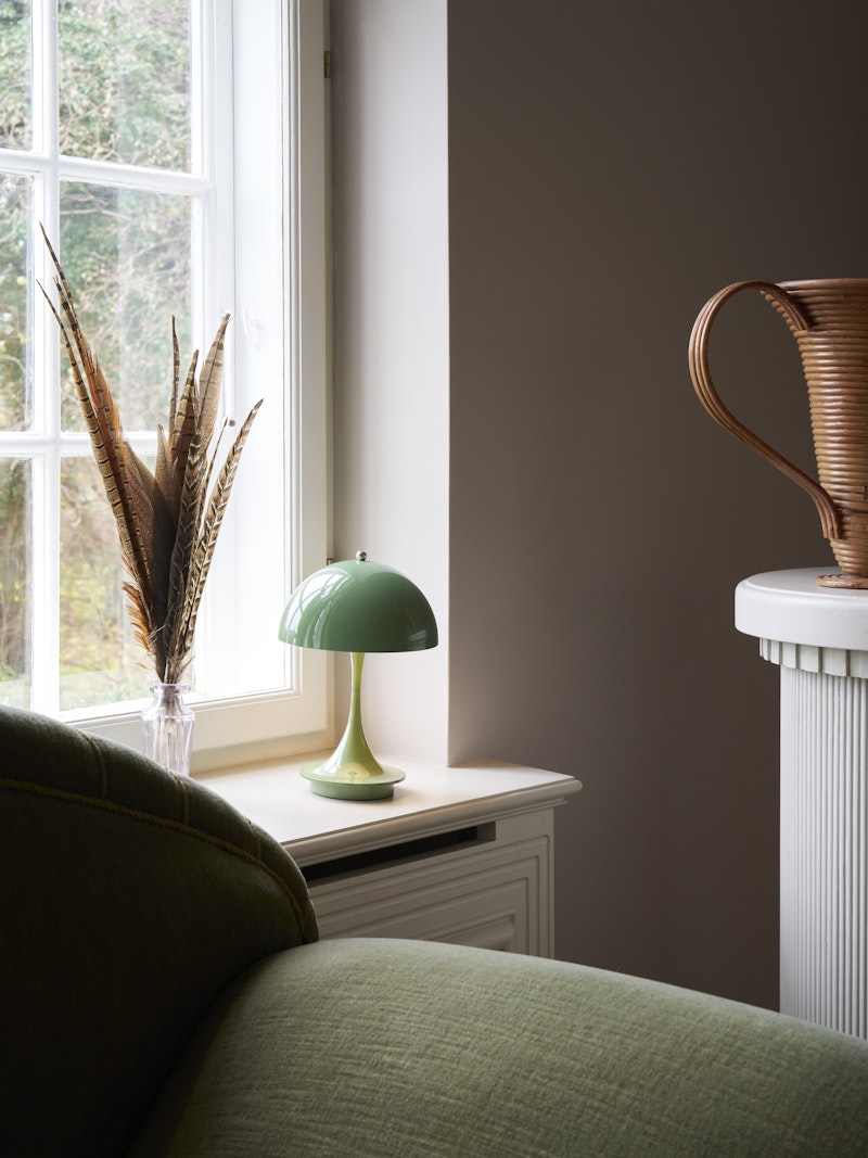 Panthella 160 Bordslampa Portabel V3, Opaque Moss Green
